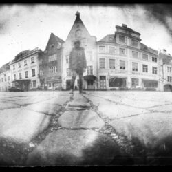 PINHOLE_4